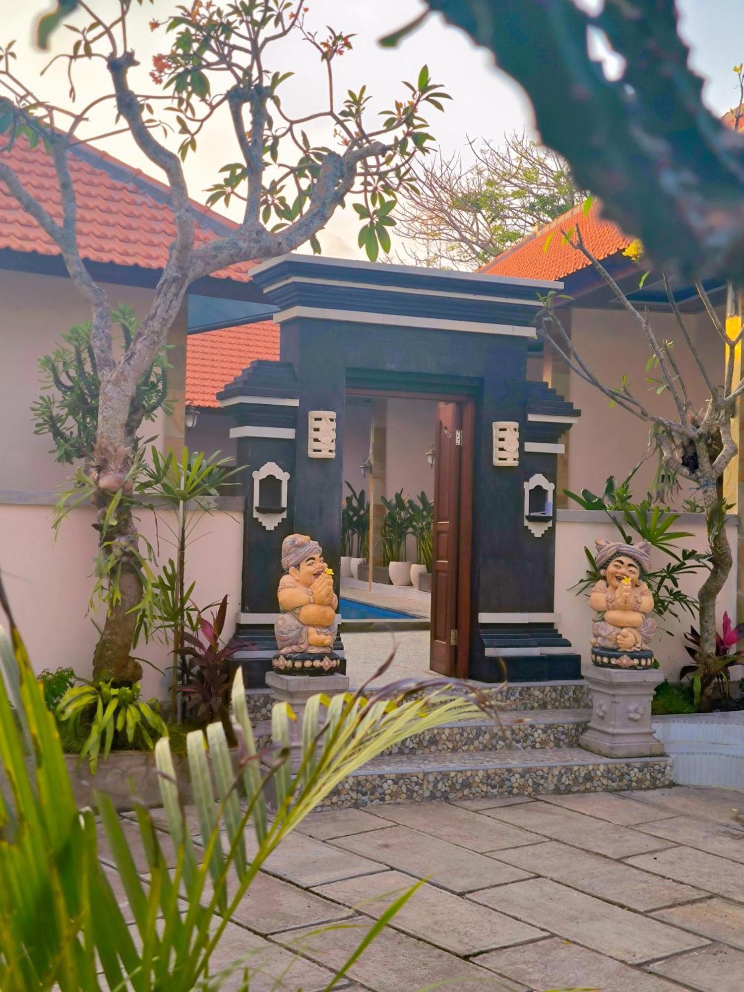 Surya Pandawa Homestay Ungasan Extérieur photo