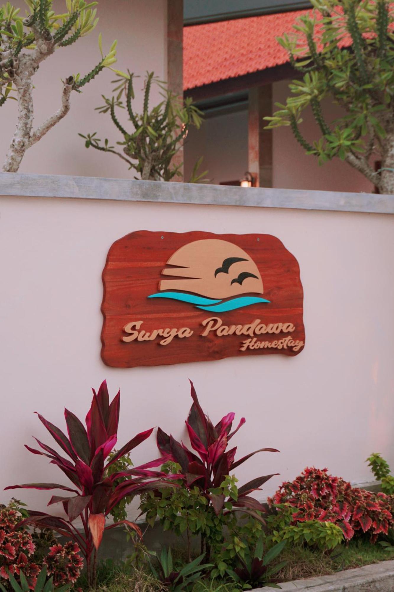 Surya Pandawa Homestay Ungasan Extérieur photo